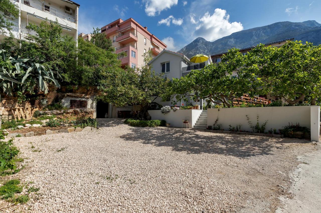 Appartamento Kuca Za Odmor Lemon Tree Makarska Esterno foto